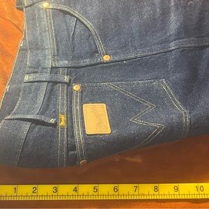 Wrangler - like new ready to wear they are cleaners ready